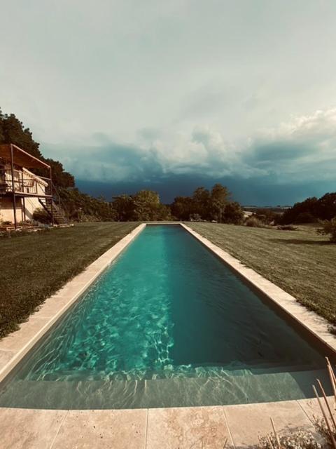 Maison Droles D'Oiseaux Plieux Exteriör bild